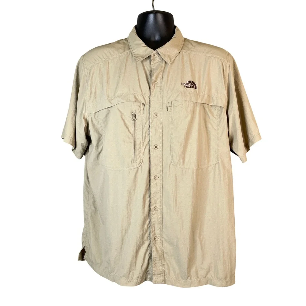 The North Face Men's Large Khaki Tan Ripstop Nylon Short Sleeve Hiking Shirt